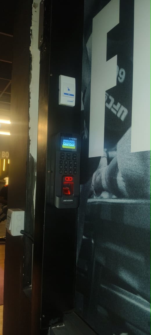 Fingerprint device at a gym entrance